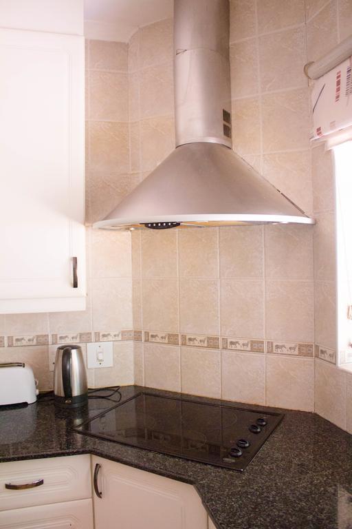 Khuvena Guesthouse Randburg Værelse billede