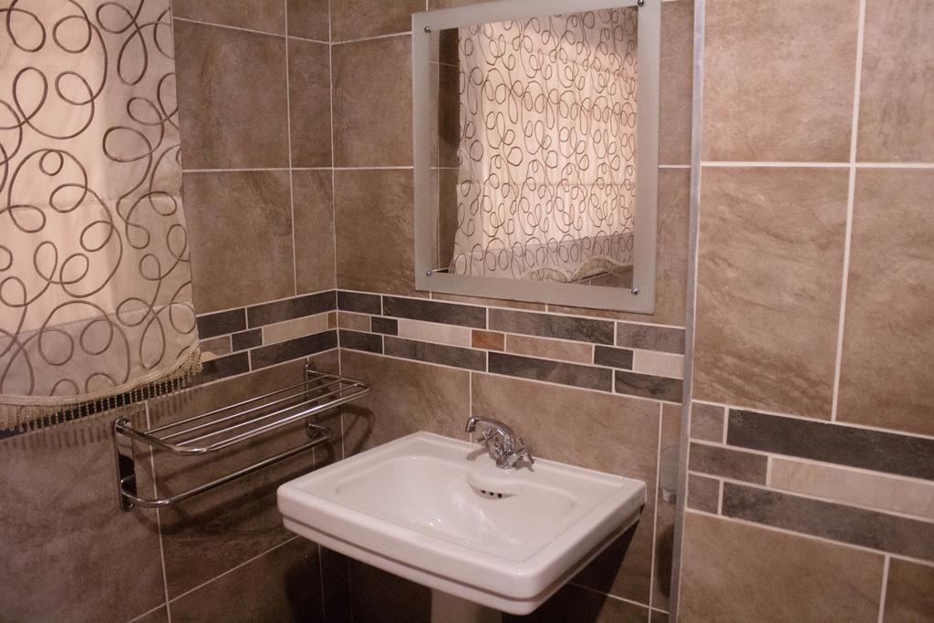 Khuvena Guesthouse Randburg Eksteriør billede