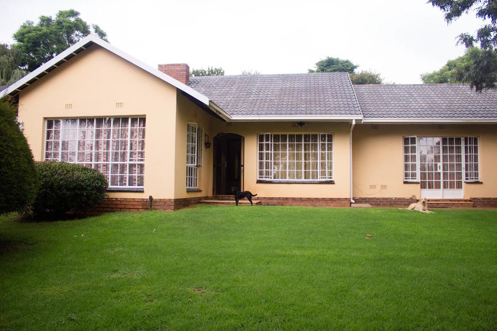 Khuvena Guesthouse Randburg Eksteriør billede