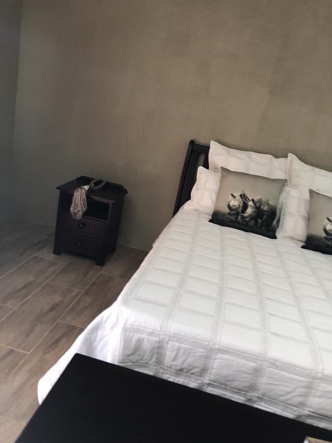 Khuvena Guesthouse Randburg Eksteriør billede
