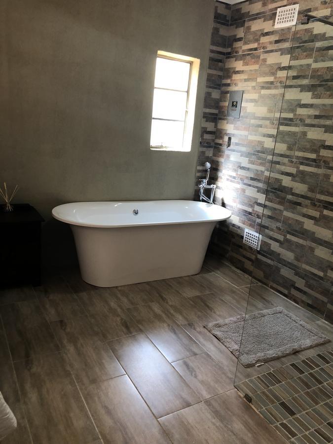 Khuvena Guesthouse Randburg Eksteriør billede