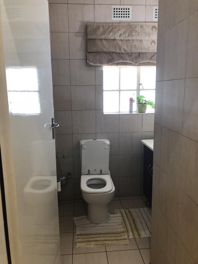 Khuvena Guesthouse Randburg Eksteriør billede